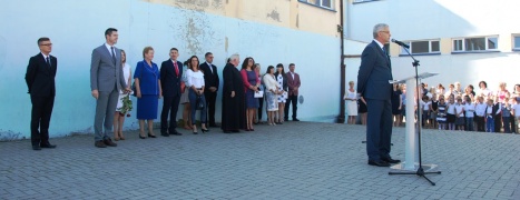  (photo)