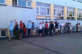  (photo)