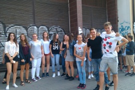  (photo)