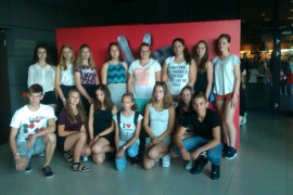  (photo)