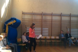  (photo)