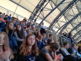  (photo)