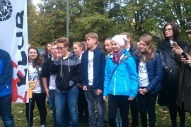  (photo)