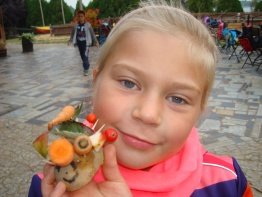  (photo)