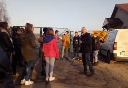  (photo)