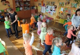  (photo)
