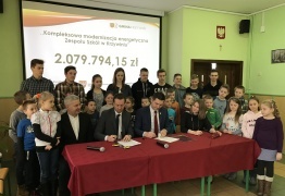  (photo)