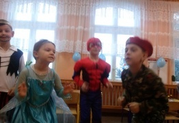  (photo)