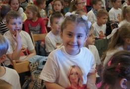  (photo)