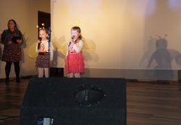  (photo)