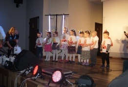  (photo)