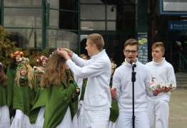 (photo)