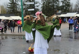  (photo)