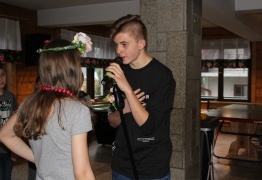  (photo)
