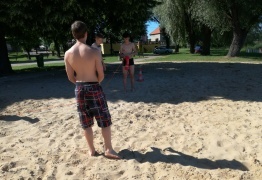  (photo)