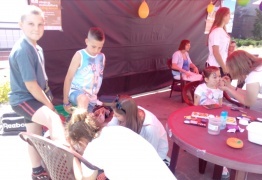  (photo)