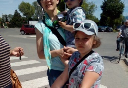  (photo)