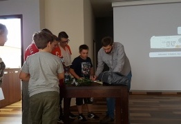  (photo)