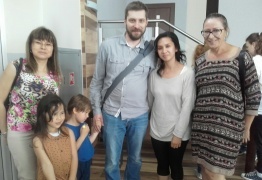  (photo)
