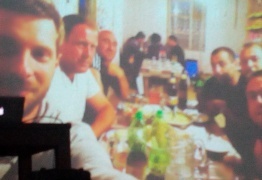  (photo)