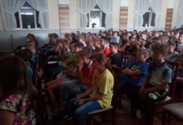 (photo)