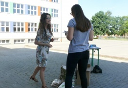  (photo)