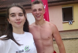  (photo)