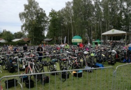  (photo)
