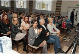  (photo)