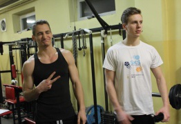  (photo)