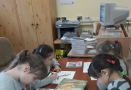  (photo)