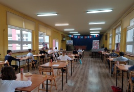  (photo)