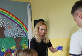  (photo)