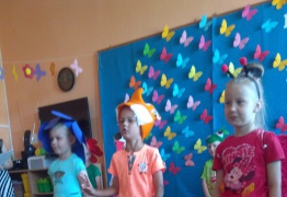  (photo)