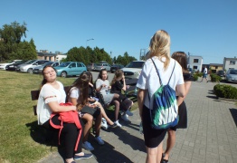  (photo)