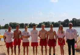  (photo)