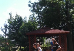  (photo)