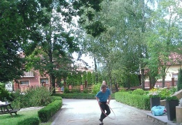  (photo)