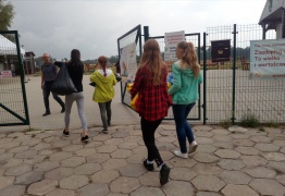  (photo)