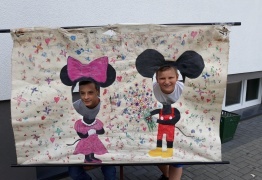  (photo)