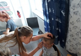  (photo)