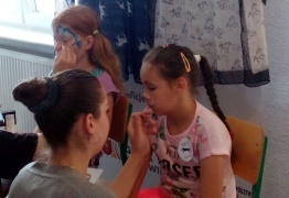  (photo)