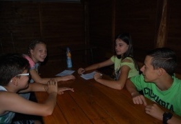  (photo)