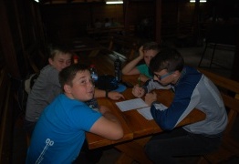  (photo)