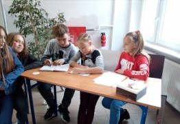  (photo)