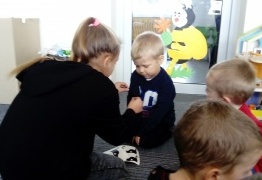  (photo)