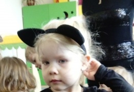  (photo)