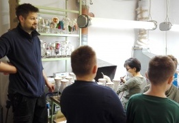  (photo)