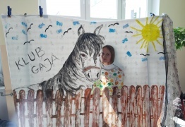  (photo)