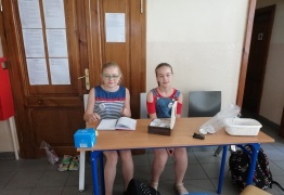  (photo)
